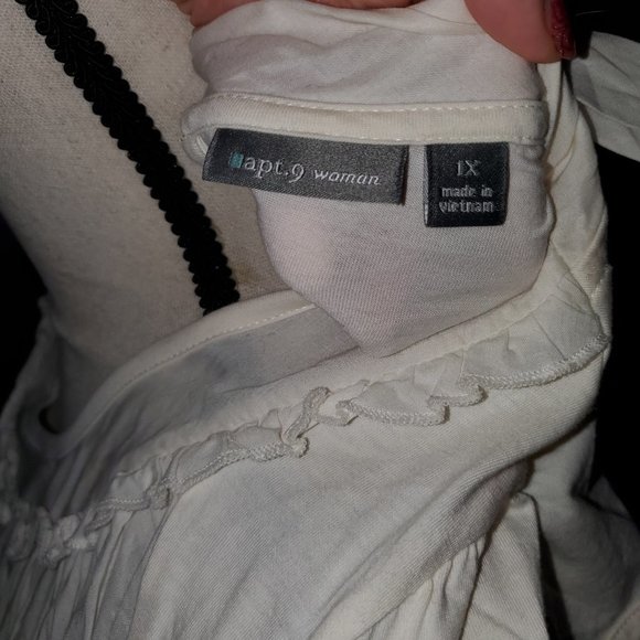 Apt. 9 top sz 1X - Picture 4 of 4